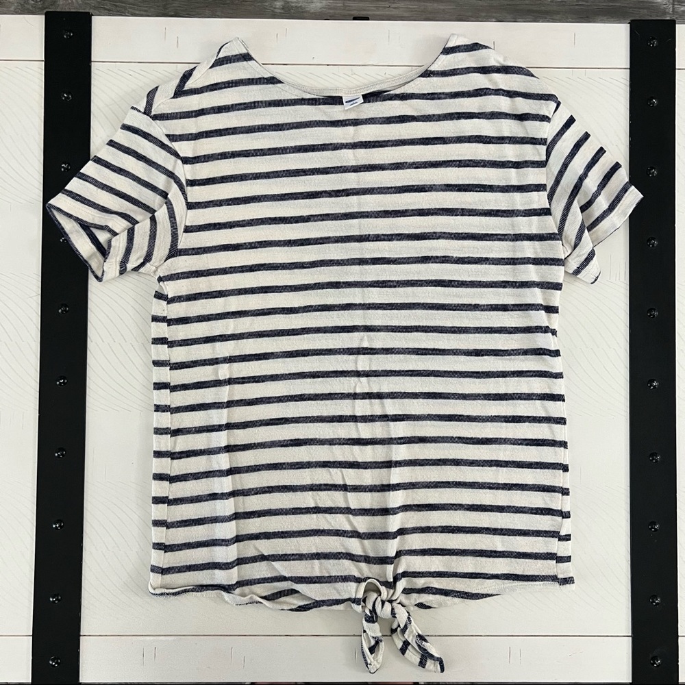 Old Navy Tie Front Short Sleeve Shirt